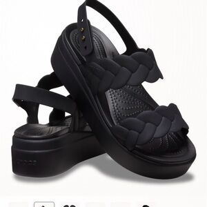 CROCS Women's Black Brooklyn Woven Wedges